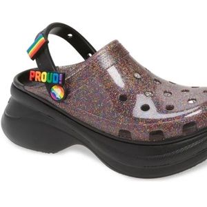 Croc classic Glitter Bae platform.. full with designer Jibitz like new